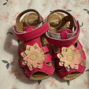Baby girl pink with flower sandals